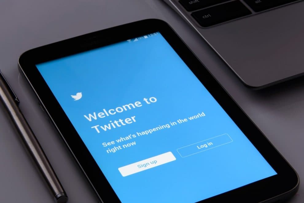 គណនី Twitter ក្លែងក្លាយរបស់ Elon Musk អបអរសាទរការបោះឆ្នោតឆ្នាំ ២០២០ ជាមួយនឹងការបោកប្រាស់តាម Cryptocurrency